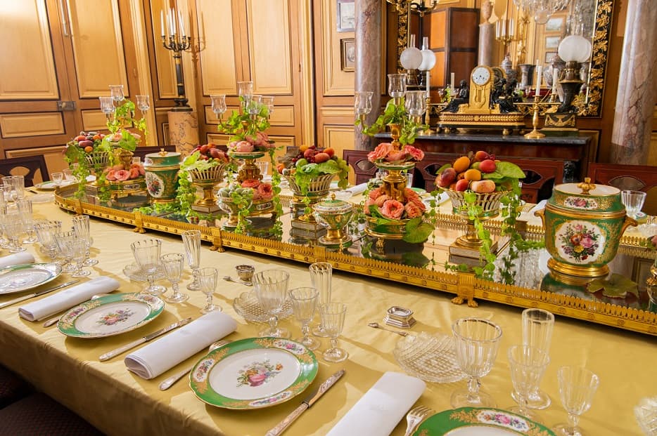 Le Château de Cadillac met les petits plats dans les grands avec l’exposition « Tables d’exception »