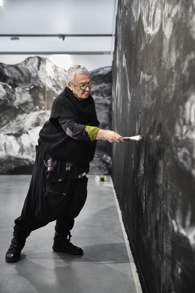 Anglet : Lydie Arickx expose en « Queen Size »