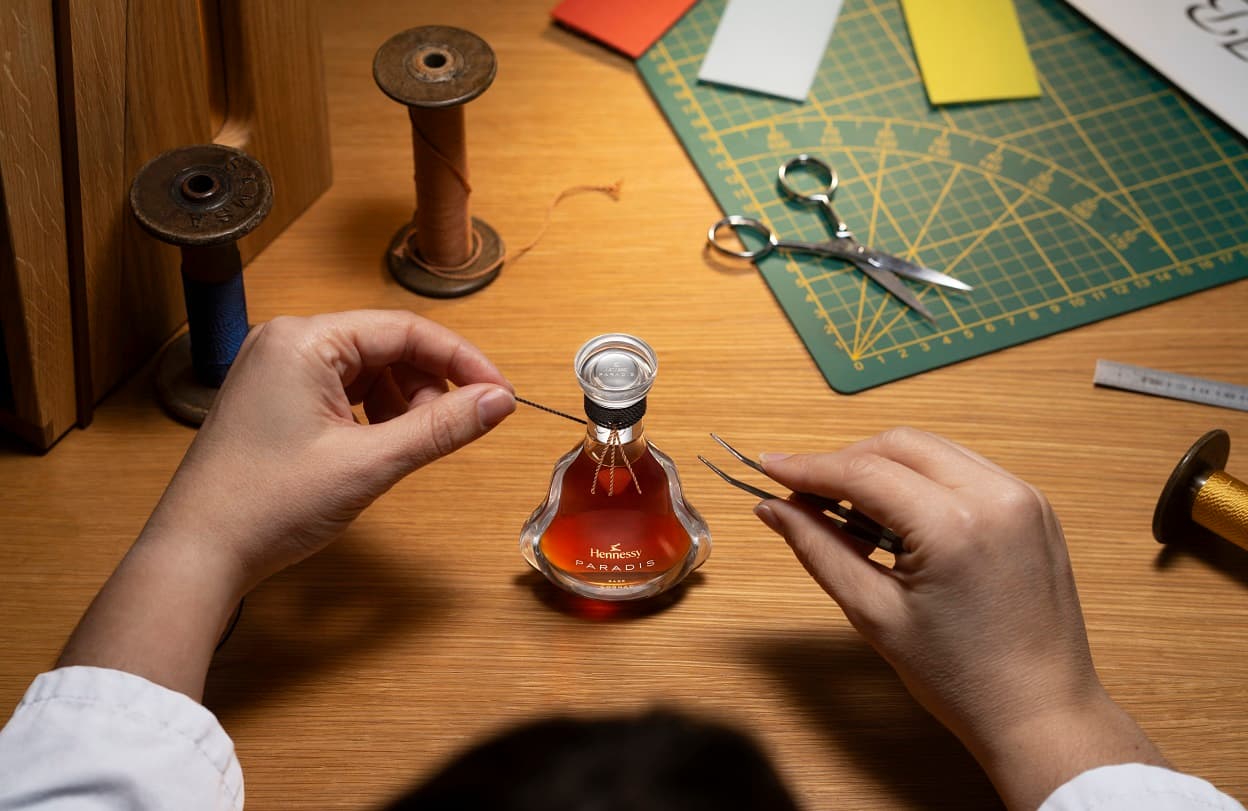 Avec l’atelier « Ma Carafe » d’Hennessy, retrouvez le fil de l’histoire