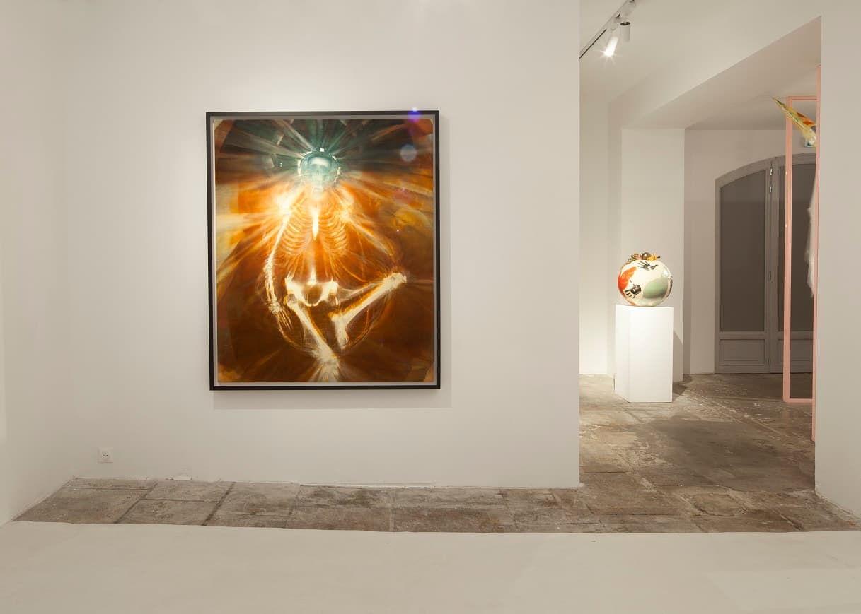 À Biarritz, la galerie Champ Lacombe questionne la notion de baroque avec une spectaculaire exposition